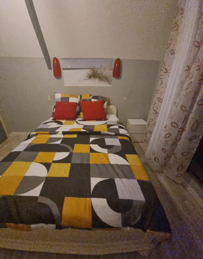 Belle Chambre Avec Balcon Arques  Екстериор снимка