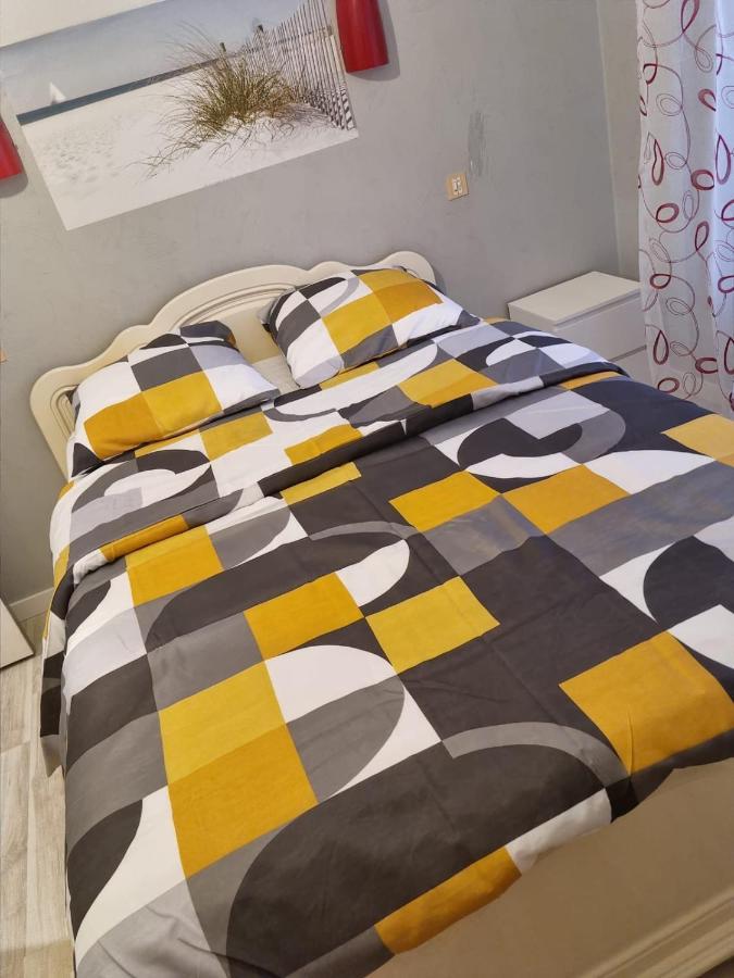 Belle Chambre Avec Balcon Arques  Екстериор снимка